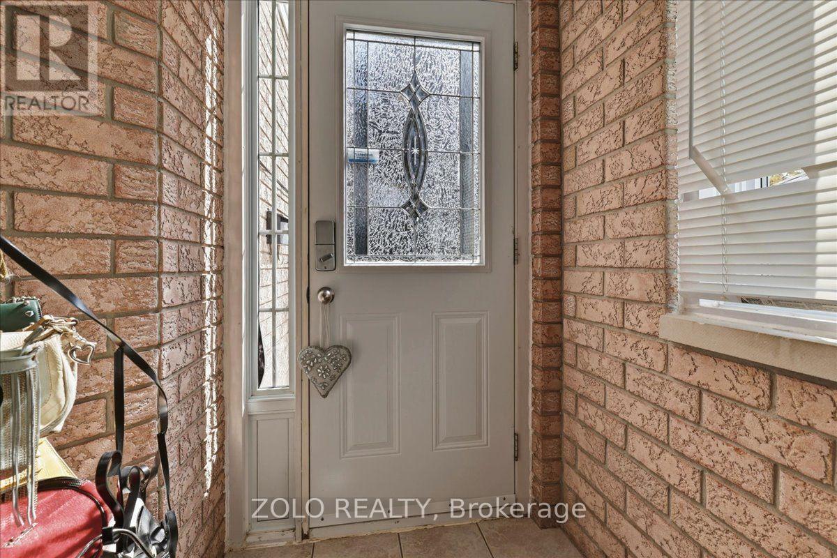 401 HIDDEN CREEK DRIVE - 5