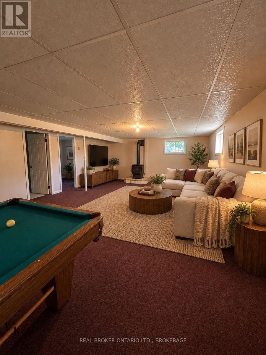 20392 ROY CRESCENT - 24