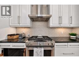 9045 Wentworth Avenue Sw, Calgary, AB T3H0A9 Photo 17