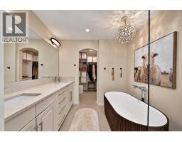 9045 Wentworth Avenue Sw, Calgary, AB T3H0A9 Photo 32