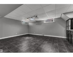 8803 68a St Nw, Edmonton, AB T6B1T7 Photo 36