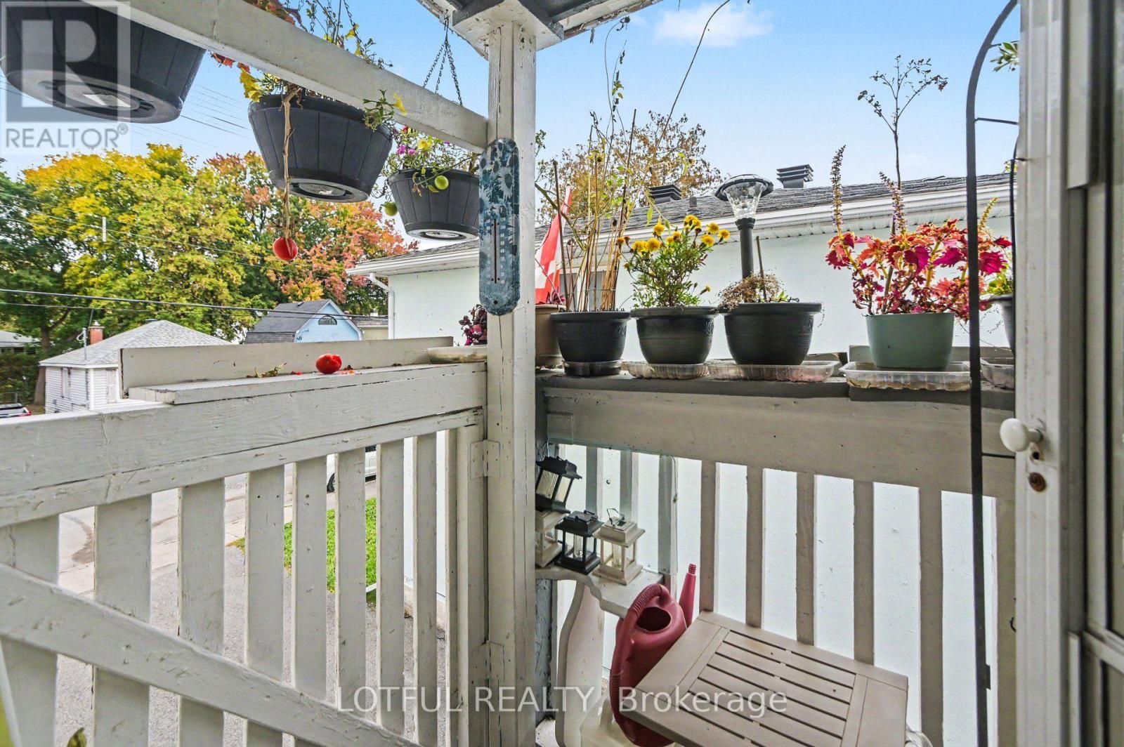 118 MARIER AVENUE - 28