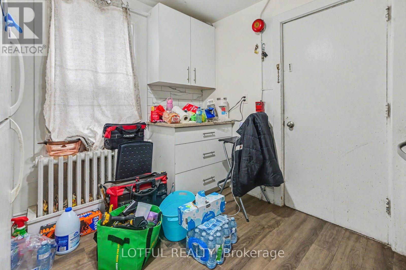 118 MARIER AVENUE - 37