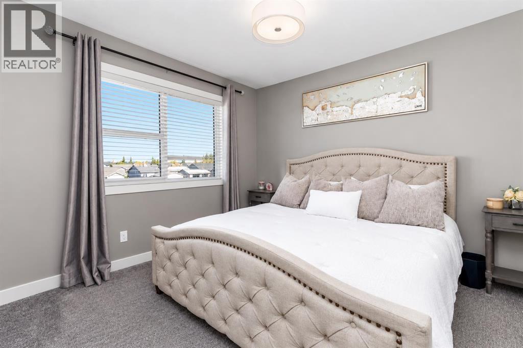 Listing photo – 35 Palmer Circle, Blackfalds
