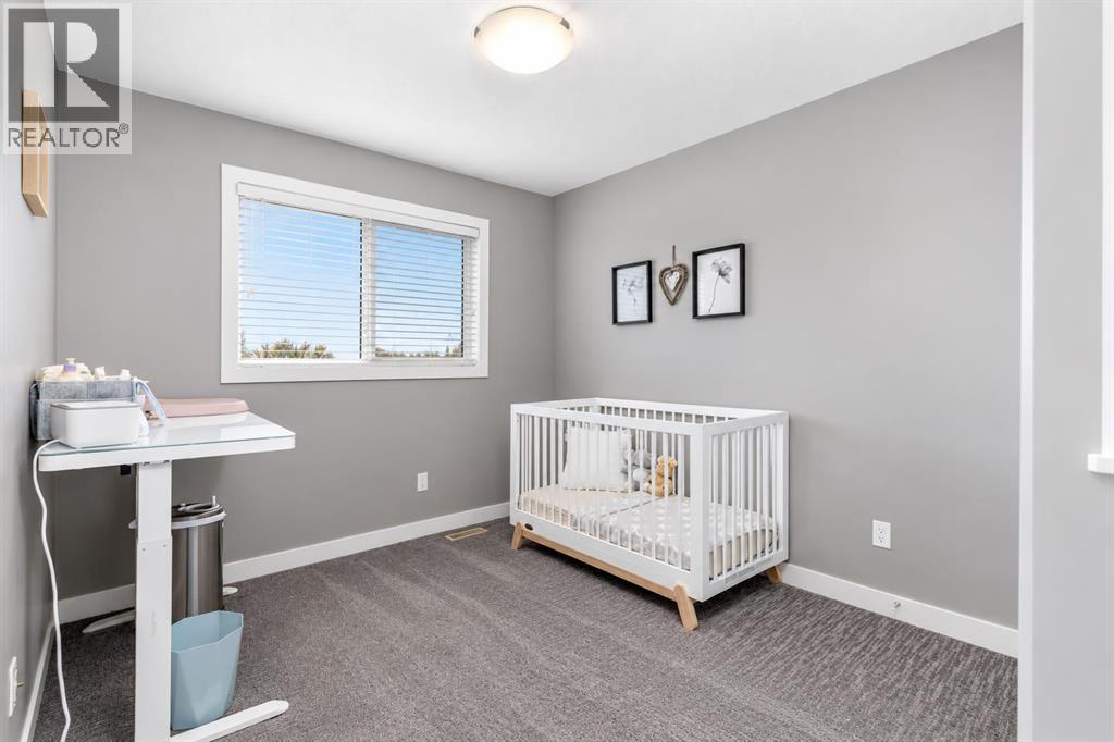 Listing photo – 35 Palmer Circle, Blackfalds