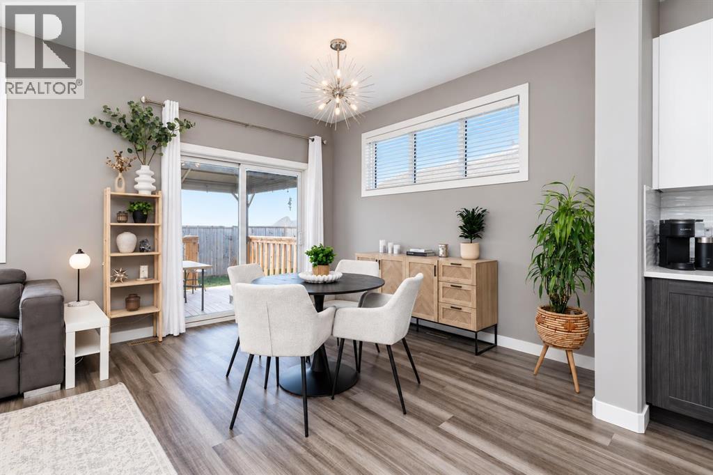 Listing photo – 35 Palmer Circle, Blackfalds