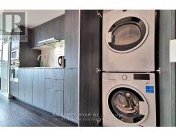 2110 - 955 Bay Street, Toronto, ON M5S2A2 Photo 9