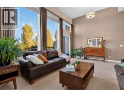 Living room - 78 Eversyde Park Sw, Calgary, AB T2Y5G8 Photo 8
