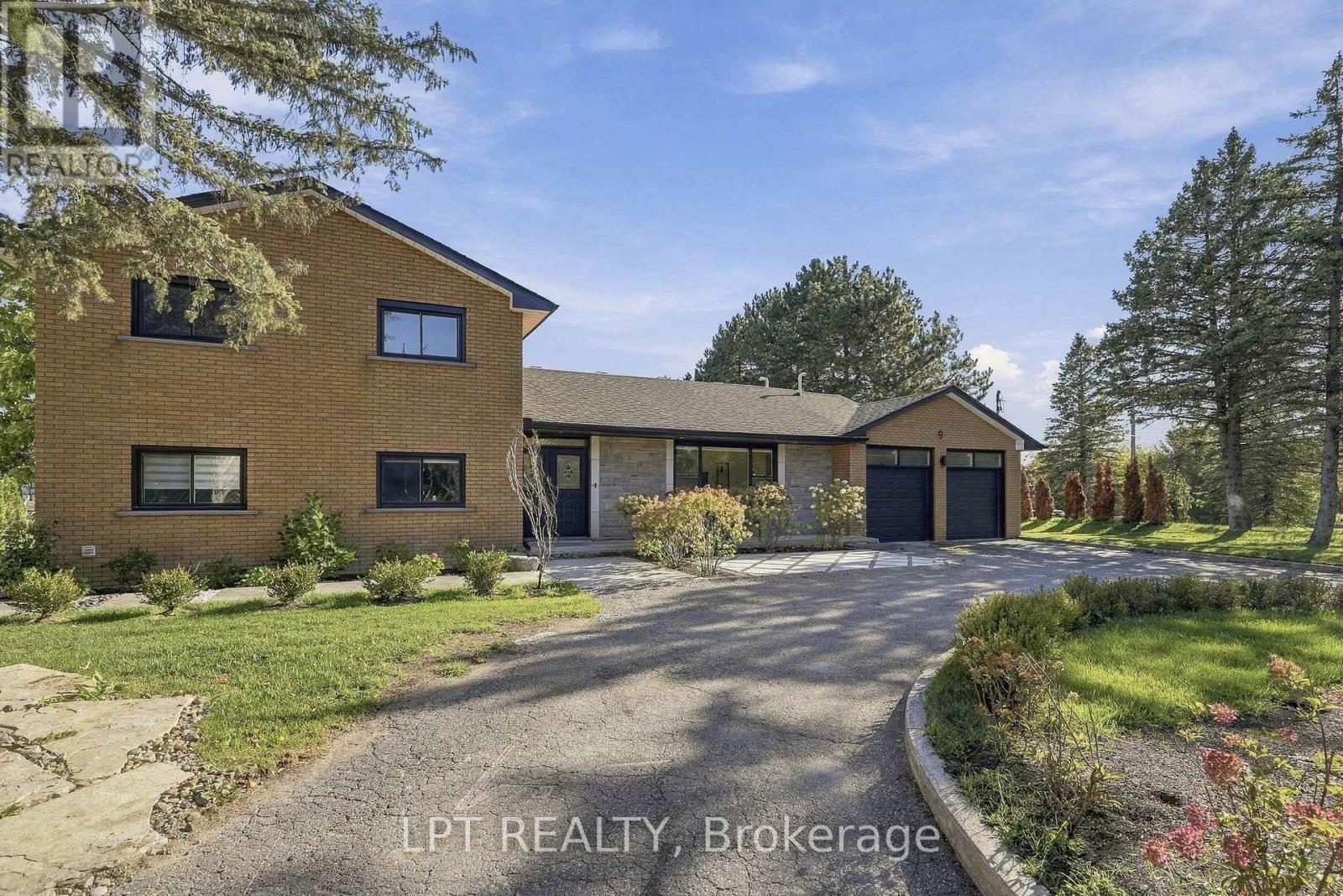 9 Noblewood Drive, King, ON photo 2
