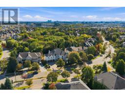Laundry room - 39 Dewbourne Avenue, Richmond Hill, ON L4B3G9 Photo 16