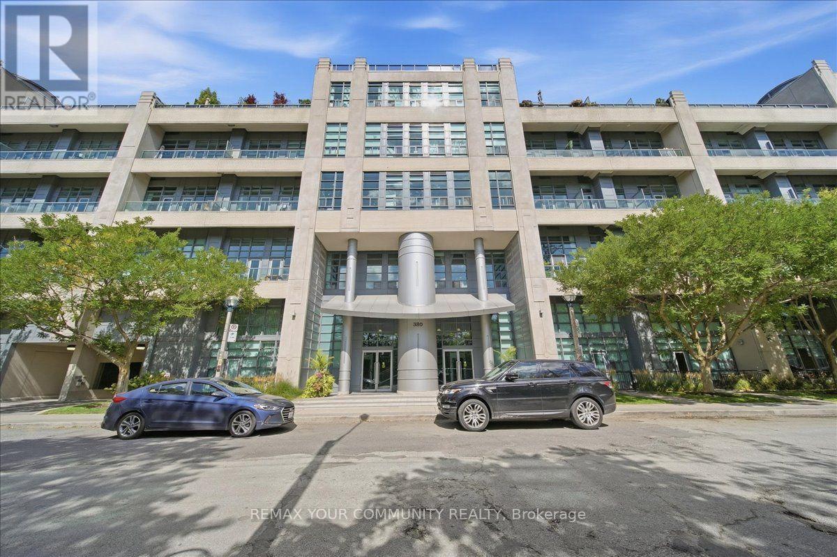 #227 380 MACPHERSON AVENUE - 30