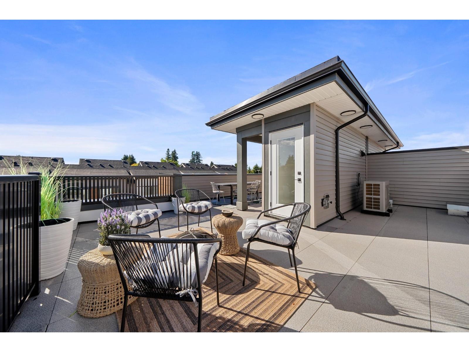 12 32929 CHERRY AVENUE, Mission