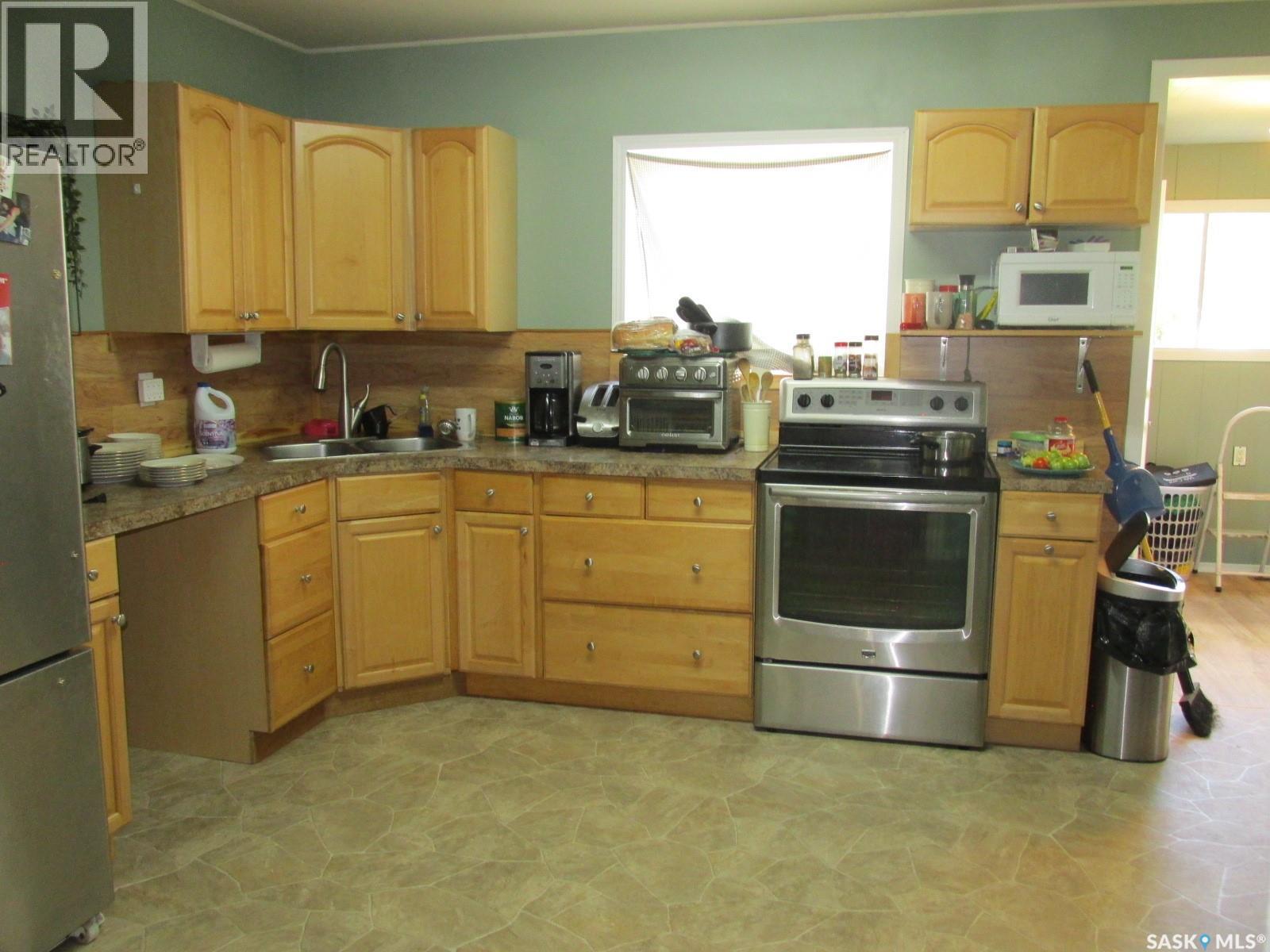 221 1st STREET E, Nipawin