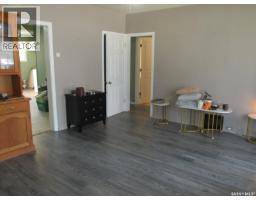 3pc Bathroom - 221 1st Street E, Nipawin, SK S0E1E0 Photo 6