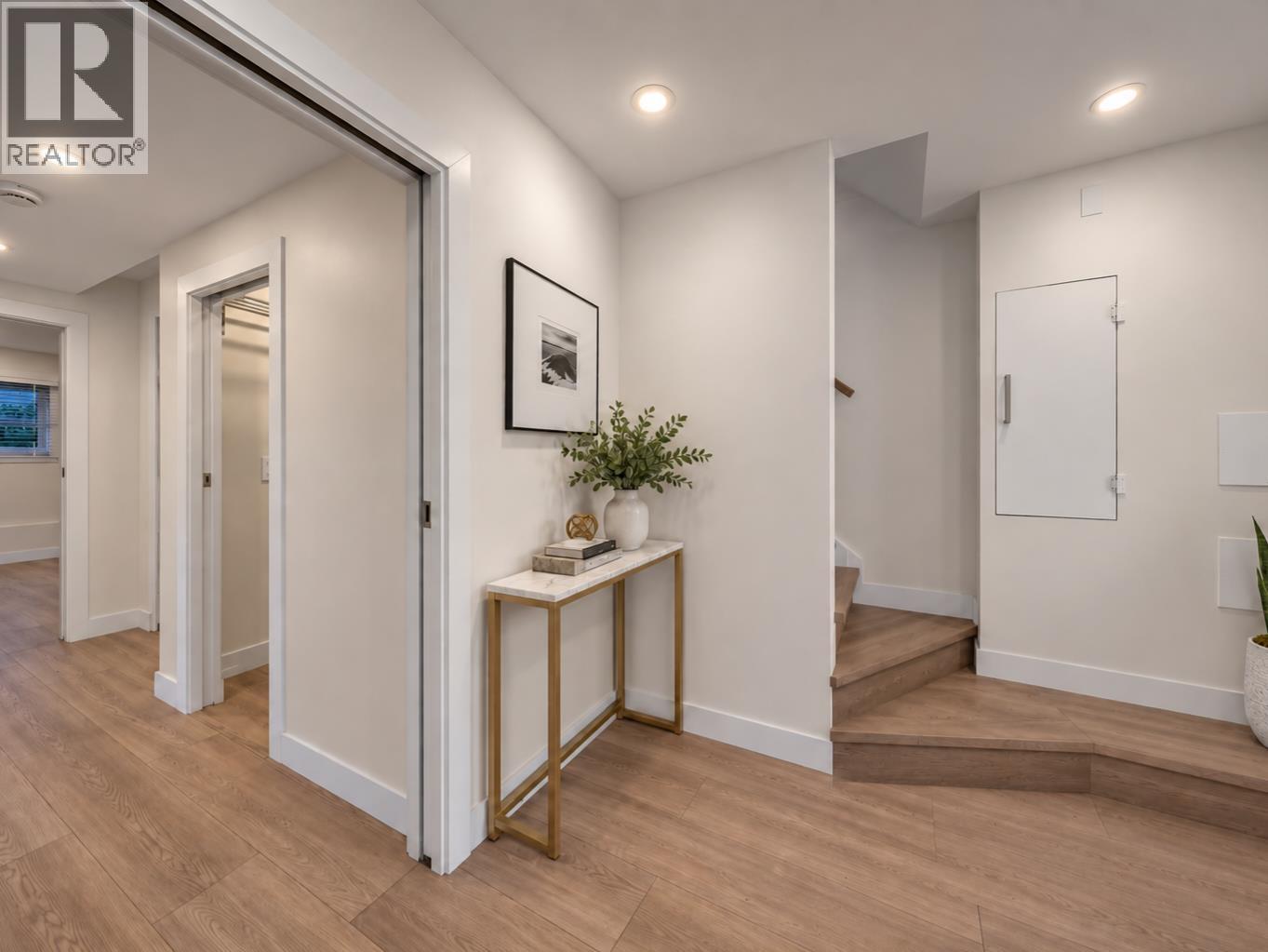 238 E 28TH STREET, North Vancouver - Image 1