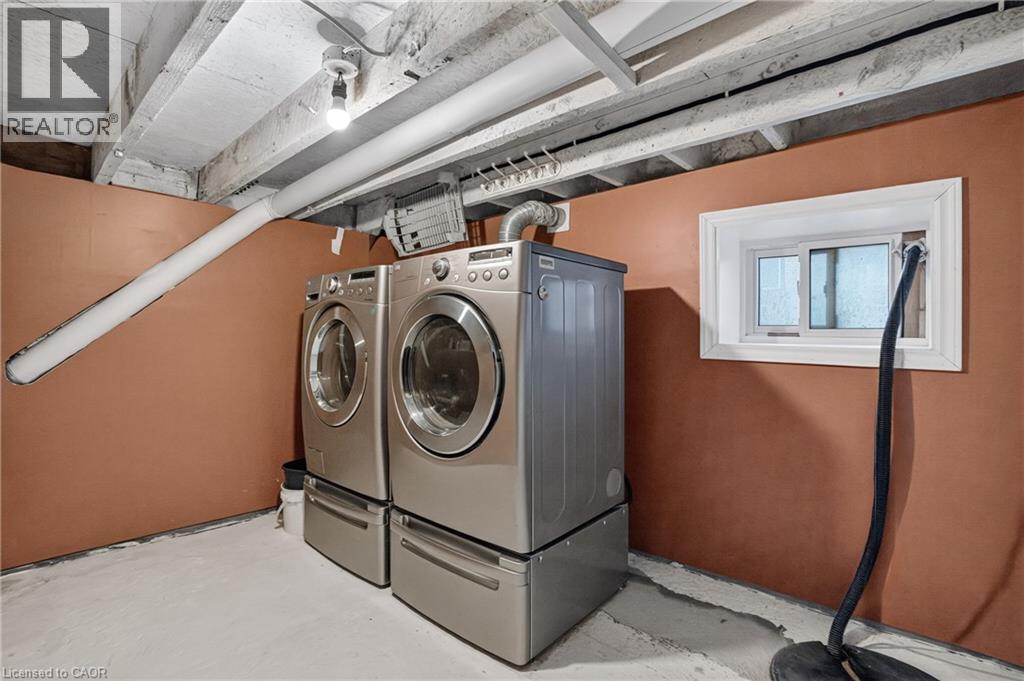 14 ELGIN Street W - Image 33