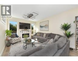 Dining room - 2 4487 Wilkinson Rd, Saanich, BC V8Z5C2 Photo 10