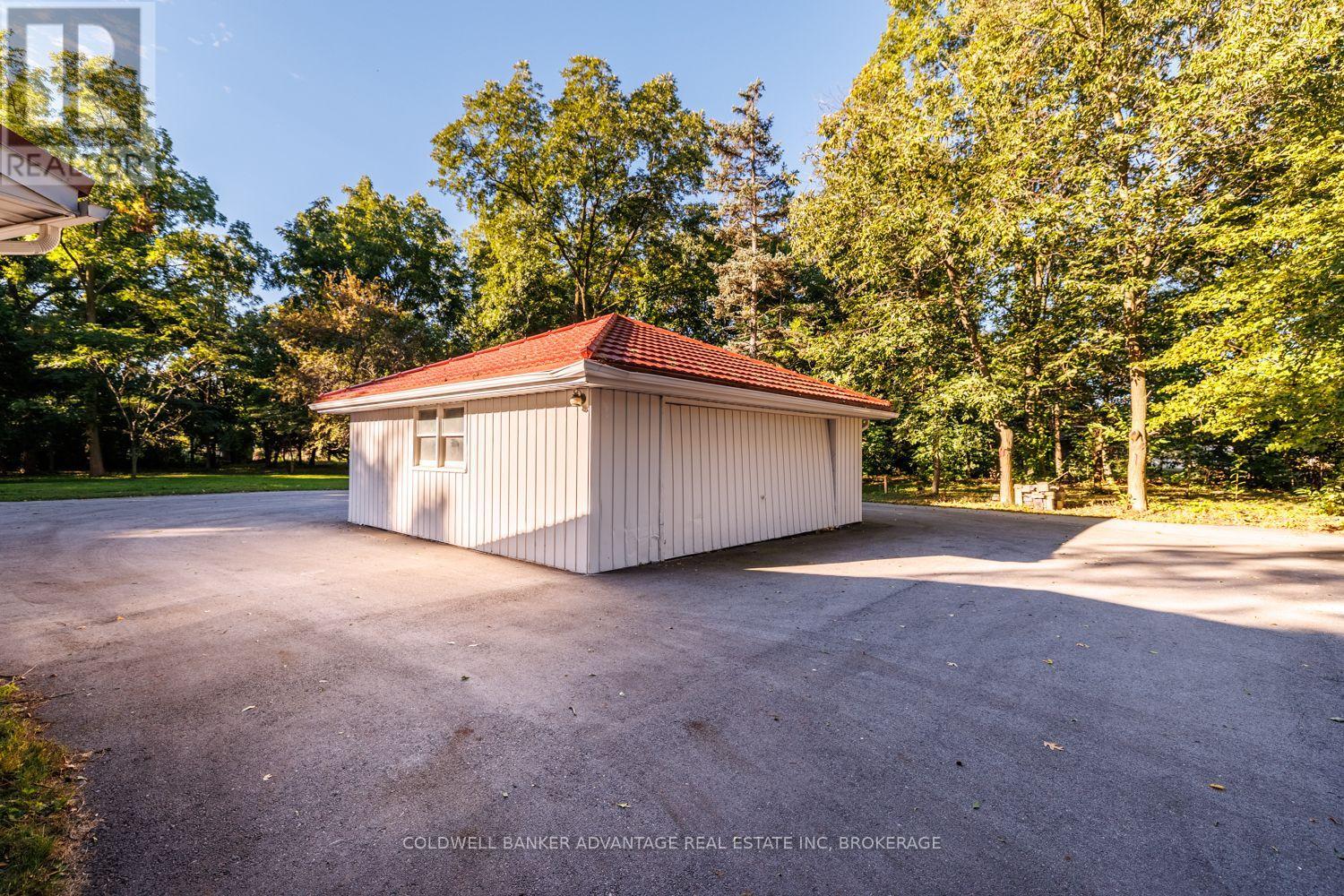 14874 NIAGARA RIVER PARKWAY - Image 36