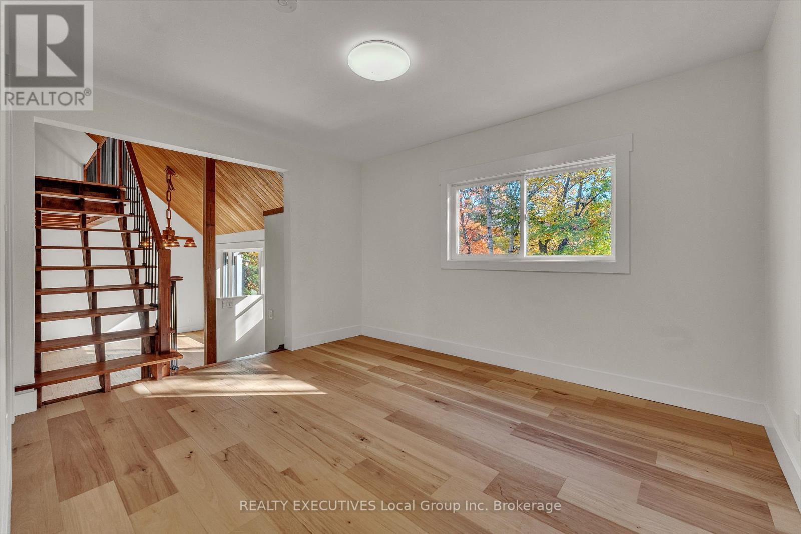 650 WIDDIFIELD STATION ROAD - Image 24