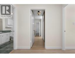 204 127 E 4th Street, North Vancouver, BC V7L1H7 Photo 12