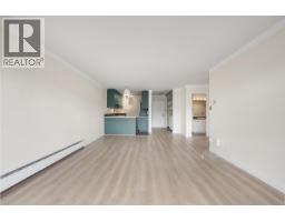 204 127 E 4th Street, North Vancouver, BC V7L1H7 Photo 6