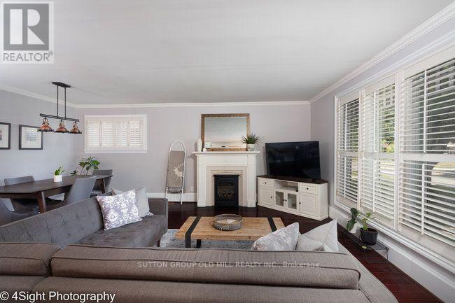 53 Savona Drive, Toronto, ON photo 11