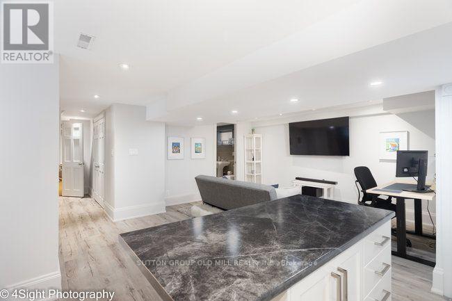 53 Savona Drive, Toronto, ON photo 21