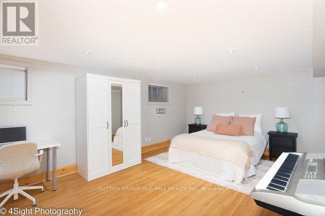 53 SAVONA DRIVE - 24