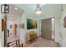 5960 Bow Crescent NW - photo 9
