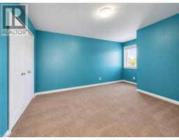 98 Donnenwerth Drive, Kitchener, ON N2E4C9 Photo 14