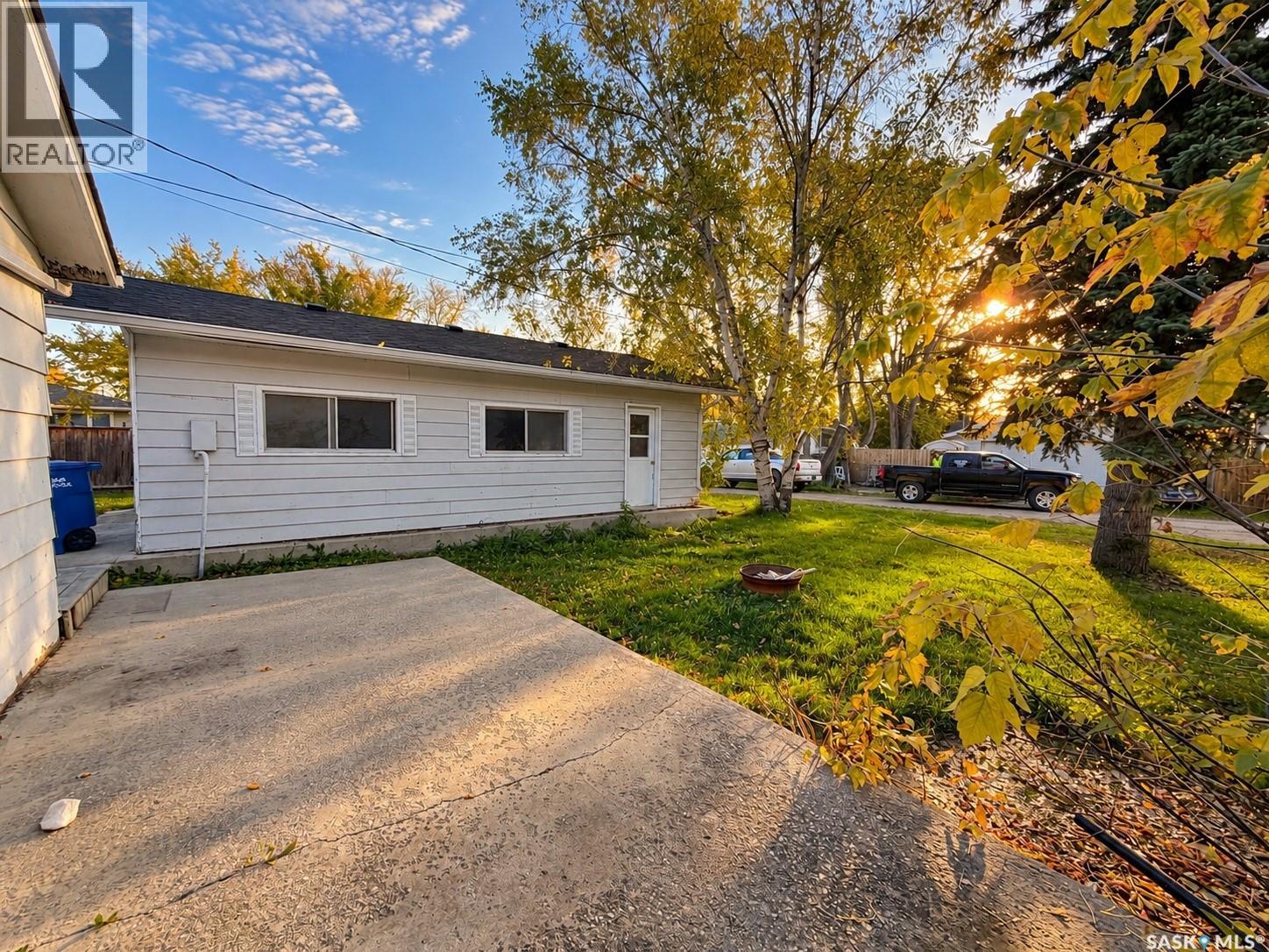 811 McNaughton STREET - Image 3
