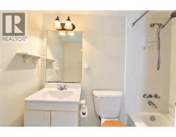 15 Nicklaus Drive Unit# 804, Hamilton, ON L8K5J5 Photo 6