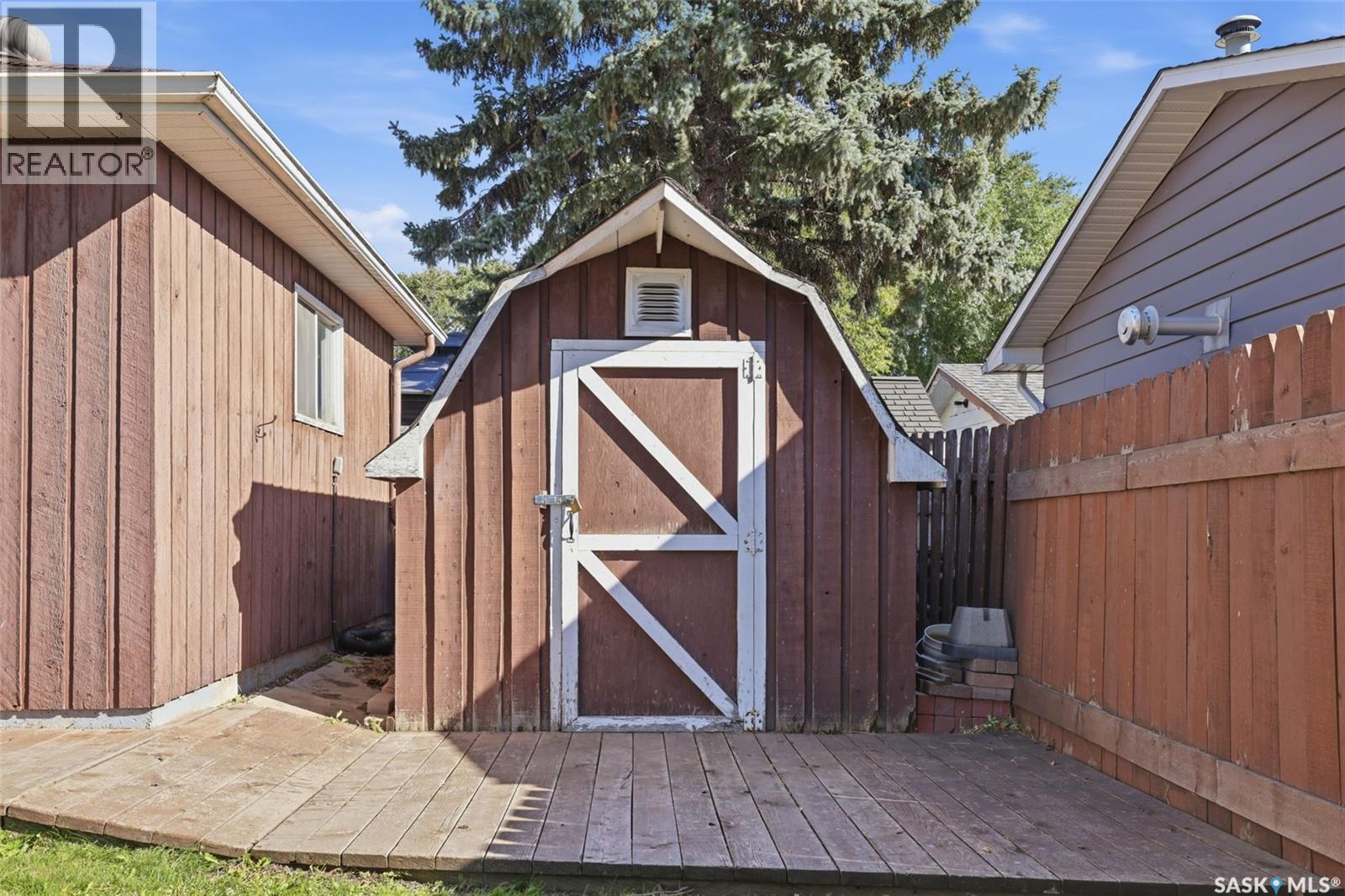 111 Elmview ROAD - Image 37