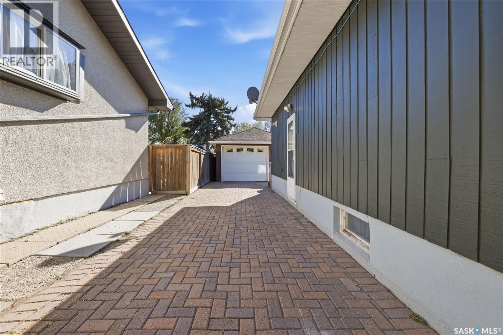 111 Elmview ROAD - 44