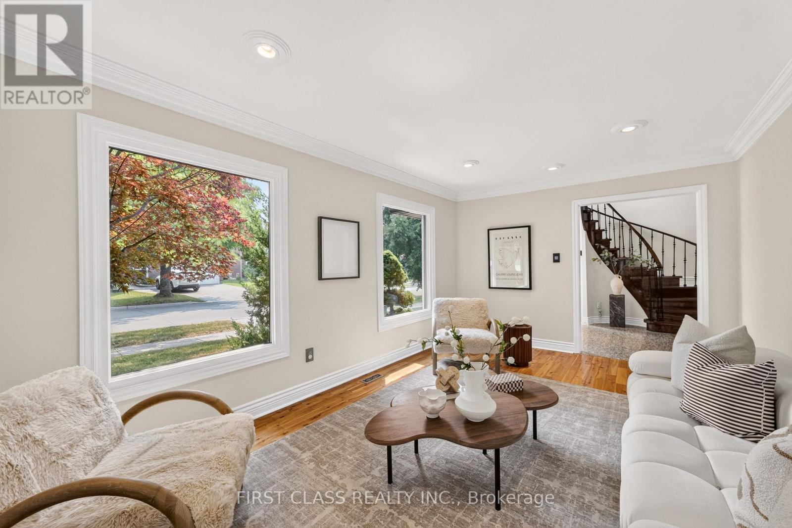 19 Tomlinson Circle, Markham, ON photo 1