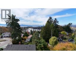 Primary Bedroom - 1 642 Lampson St, Esquimalt, BC V9A6A3 Photo 9