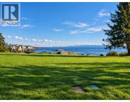 1 642 Lampson St, Esquimalt, BC V9A6A3 Photo 18