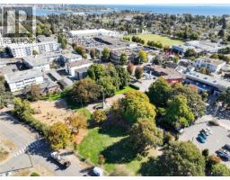 1 642 Lampson St, Esquimalt, BC V9A6A3 Photo 24