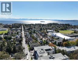 2 642 Lampson St, Esquimalt, BC V9A6A3 Photo 20