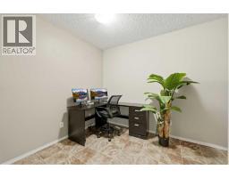 301, 15 Saddlestone Way NE - photo 7