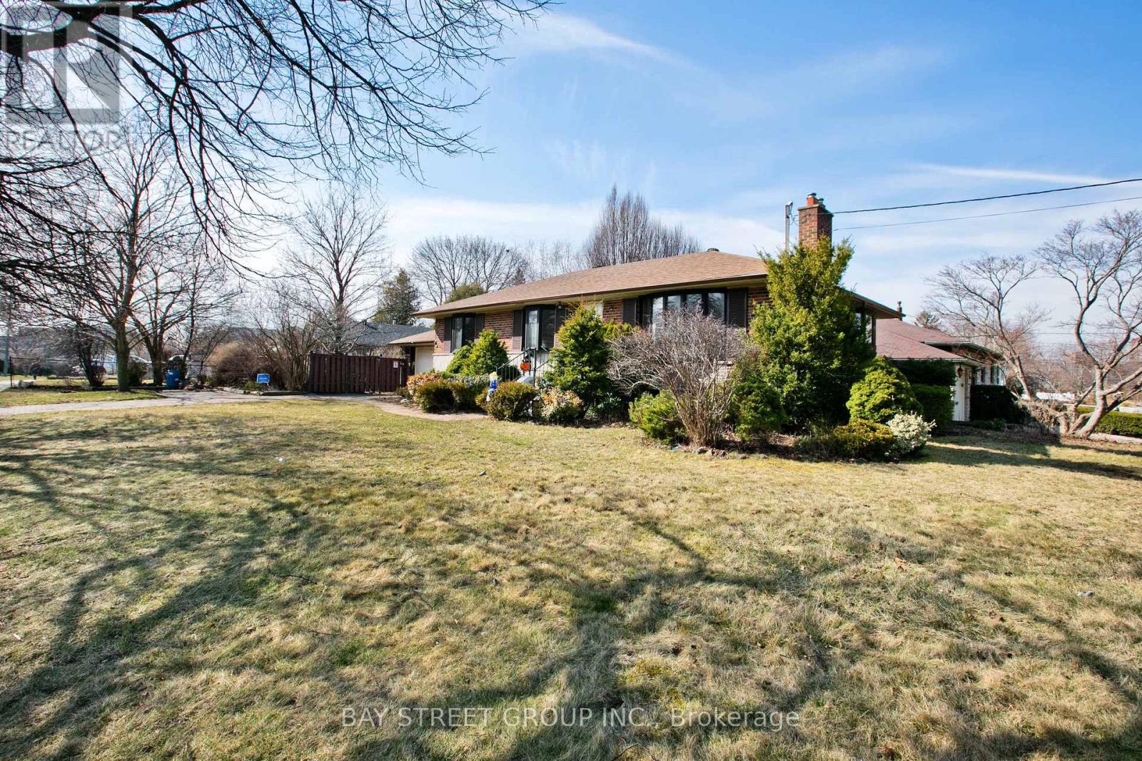 67 Elvaston Drive, Toronto, ON photo 3