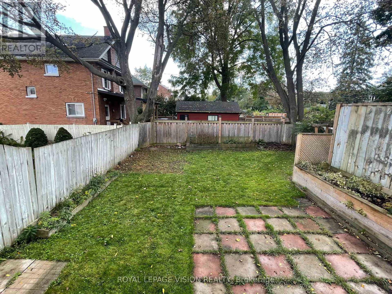 57 Hillcroft Street, Oshawa, ON photo 10