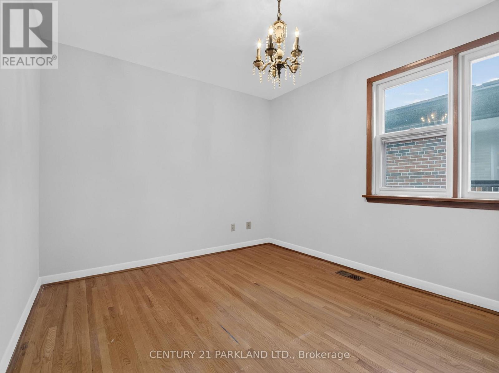 85 VICTORIA PARK AVENUE - 12