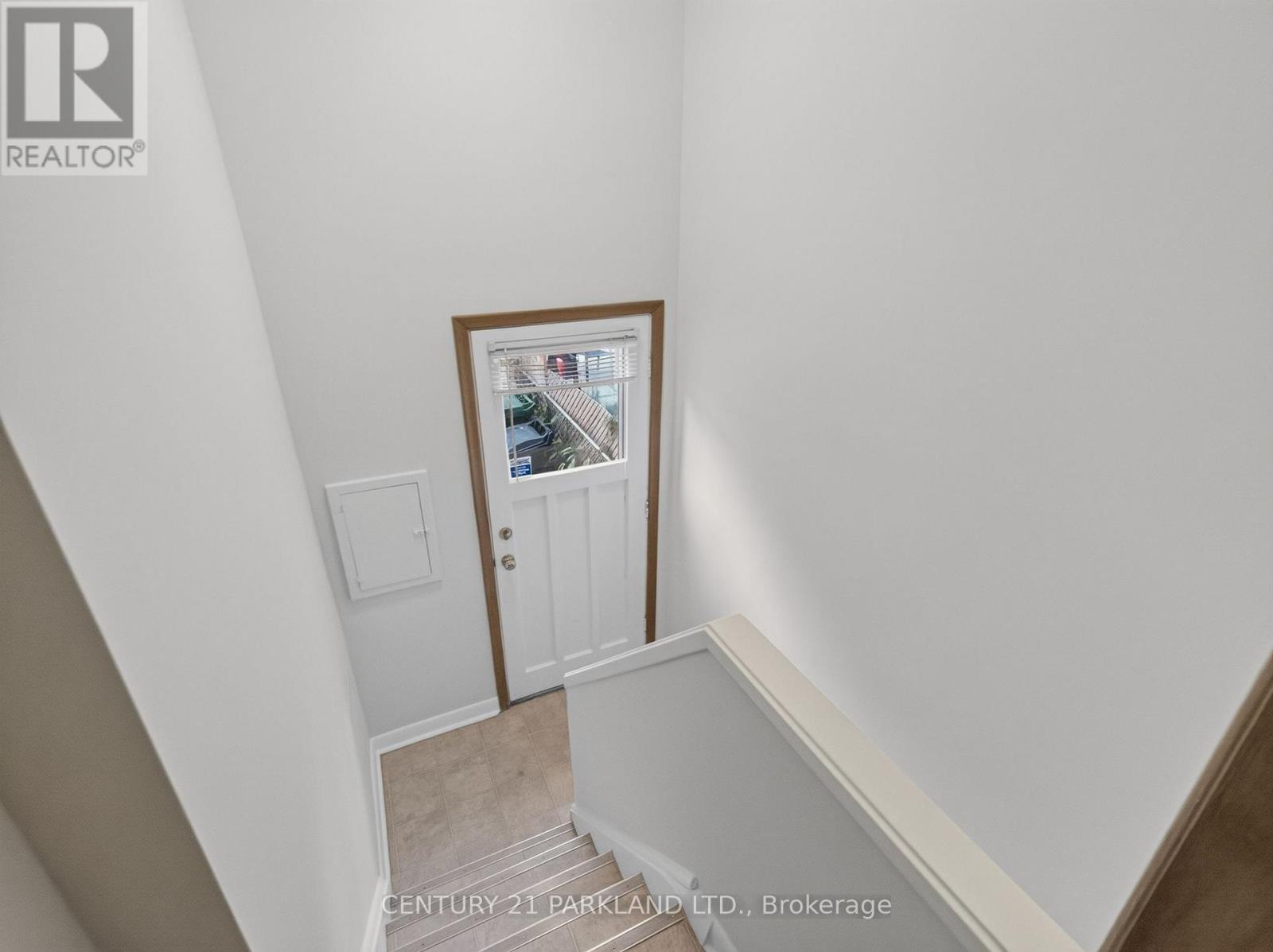 85 VICTORIA PARK AVENUE - 15