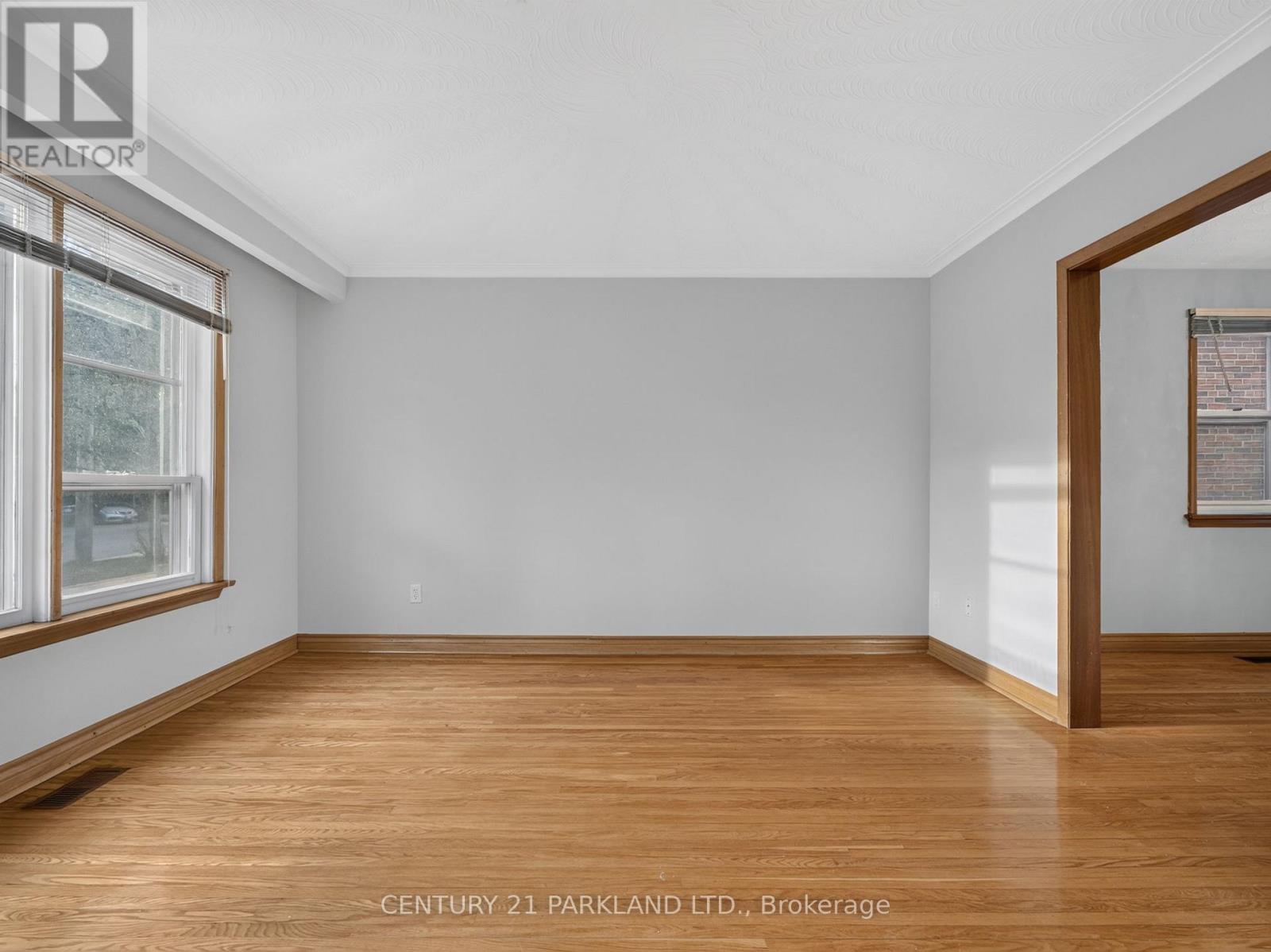85 VICTORIA PARK AVENUE - 4