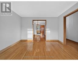 Bedroom 3 - 85 Victoria Park Avenue, Toronto, ON M4E3S2 Photo 6