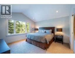 2817 Clifftop Lane, Whistler, BC V8E0A8 Photo 12
