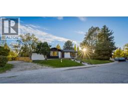 1303 87 Avenue SW - photo 2