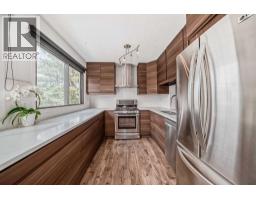 3pc Bathroom - 7, 10401 19 Street Sw, Calgary, AB T2W3E7 Photo 9