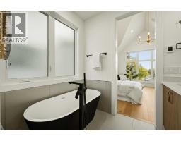 645 36 Street SW - photo 30
